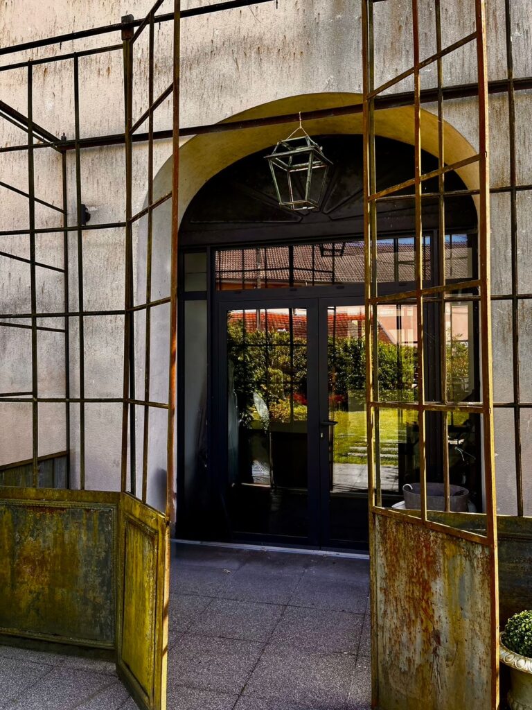 porte-fenetre-volet - porte d'entrée