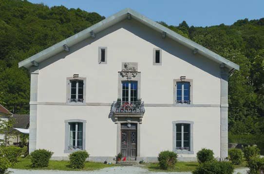 porte-fenetre-volet - fenêtres