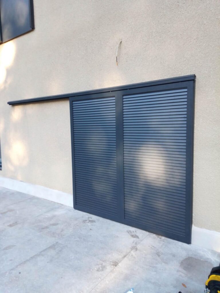 porte-fenetre-volet - volets