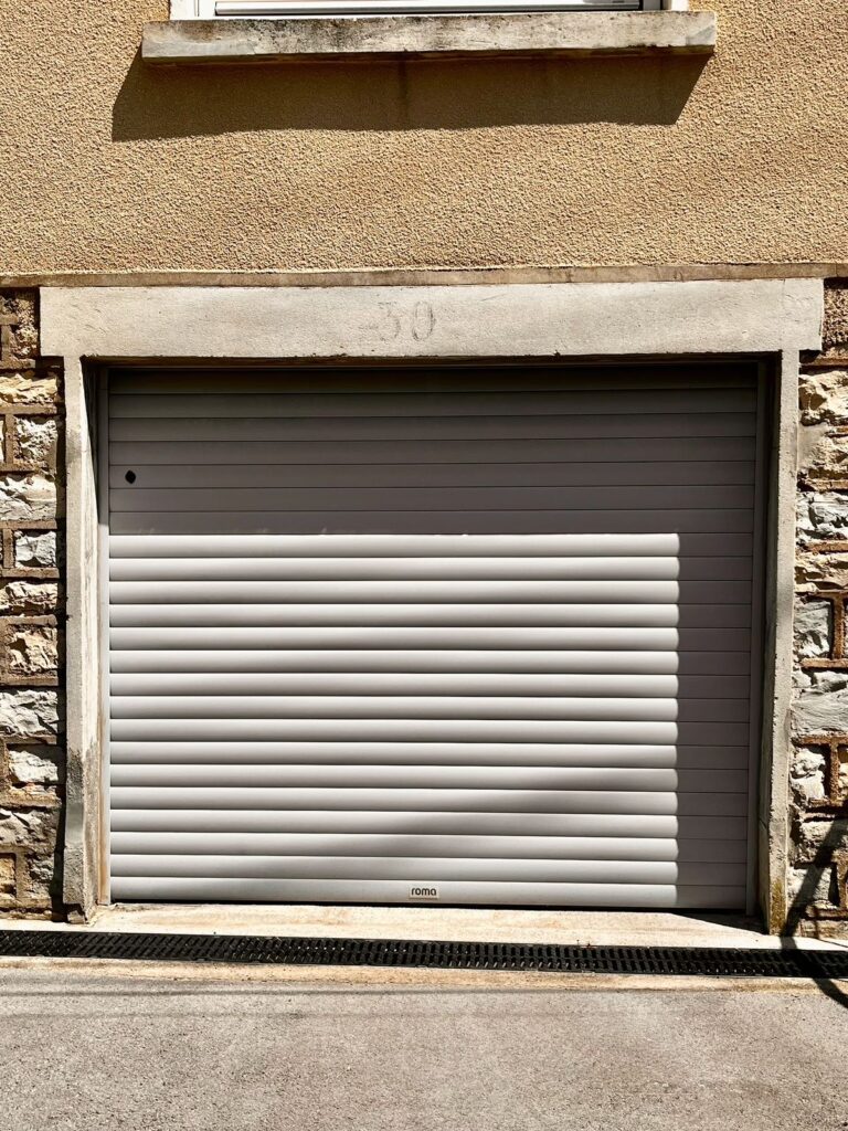 porte-fenetre-volet - porte de garage