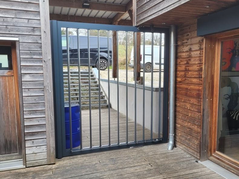 porte-fenetre-volet - portillon