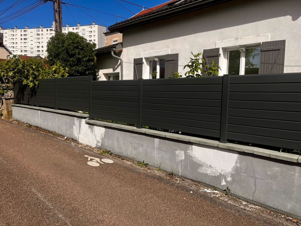 porte-fenetre-volet - clôture