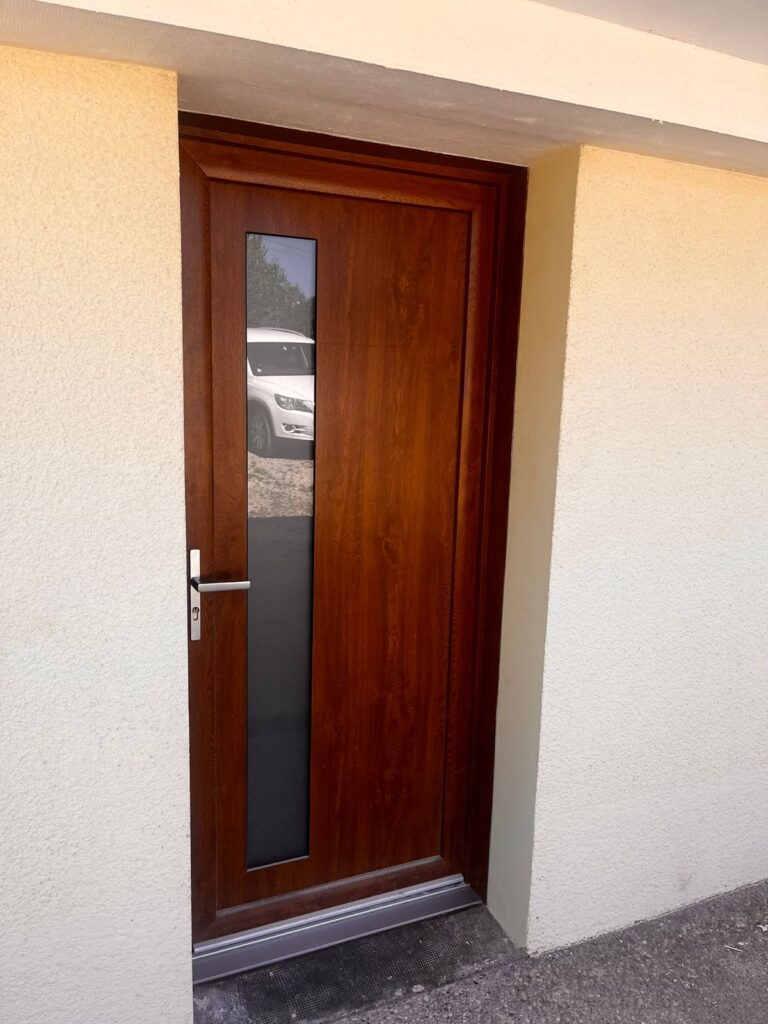 porte-fenetre-volet - porte d'entrée